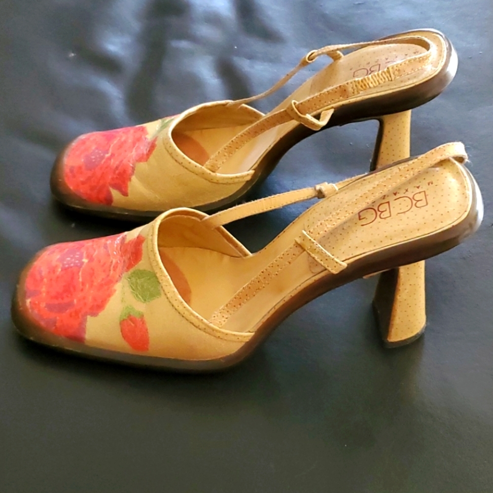 Slingback Heels by BCBG MAXAZRJA, Size 9 1/2 - Picture 7 of 9